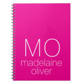 ピンクと白モノグラムイニシャル手帳ジャーナル ノートブック (正面)