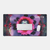 ピンクと紫のゴシック花。編集可能な名前 デスクマット (キーボード&マウス)