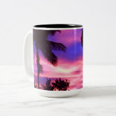 ピンクと紫のサンセットパームツリー ツートーンマグカップ (正面左)