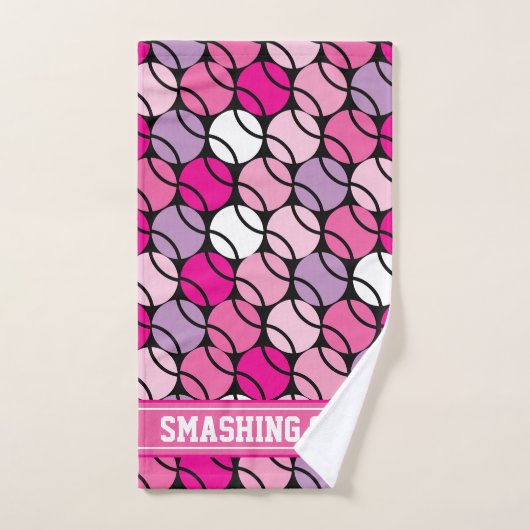 🎾ピンクと紫のテニスボール、イニシャル ハンドタオル (ハンドタオル)