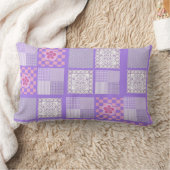 ピンクと紫のパッチワークデザイン ランバークッション (ブランケット)