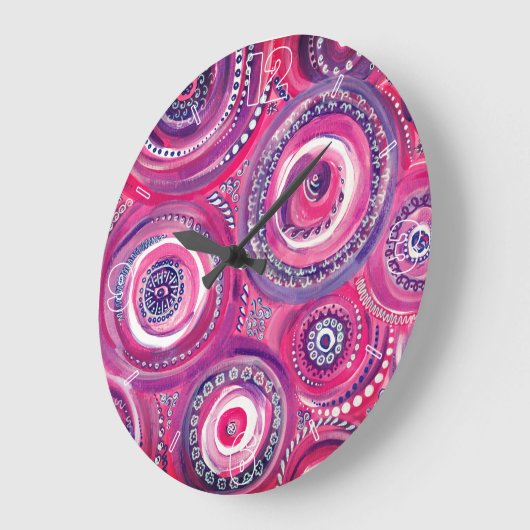ピンクと紫の円と渦巻き抽象芸術 ラージ壁時計 (傾斜)