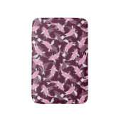 ピンクと紫の模様 – コイ魚 バスマット (正面縦)