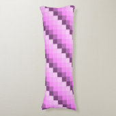 ピンクと紫の正方形 ボディピロー (正面縦)
