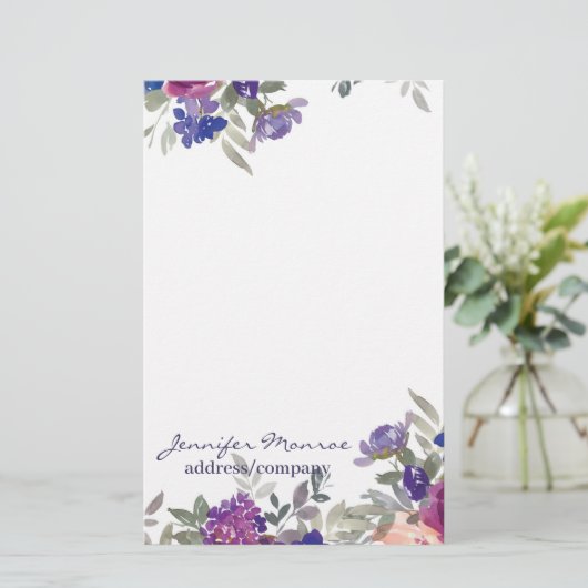 ピンクと紫の水色の花パーソナライズされた 便箋 (スタンド正面)