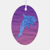 ピンクと紫の海の青いグリッターイルカ メタルオーナメント (正面右)