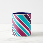 ピンクと紫の紫のストライプの2トーンのコーヒーマグ ツートーンマグカップ (中央)