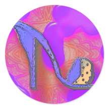 ピンクと紫の背景の紫色の靴