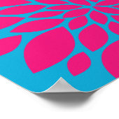 ピンクと紫の花をティール(緑がかった色)ブルー ポスター (角)