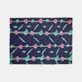 ピンクと紫の花 フリースブランケット (正面(横))