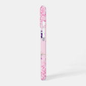 ピンクと紫の蝶と花 iPhone 16ケース (左側面)