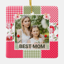 ピンクと緑の水色のフローラパッチワークママ セラミックオーナメント