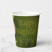 ピンクと緑の花の写真 紙コップ (裏面)