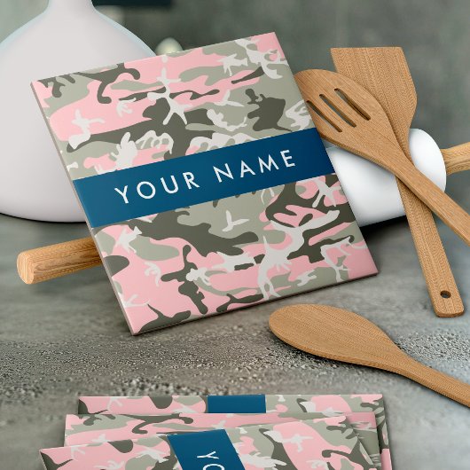 ピンクと緑の迷彩自分の名前をパーソナライズ タイル