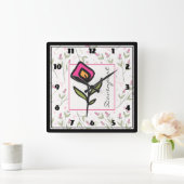 ピンクと緑の長い茎の山パーソナライズされた花 スクエア壁時計 (ホーム)