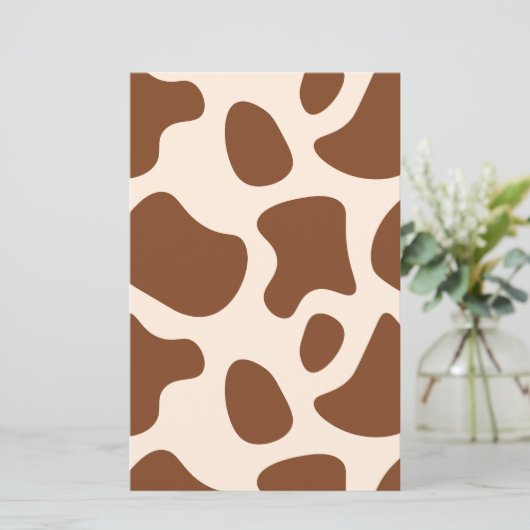 ピンクと茶色の牛のプリントスクラップブック紙 (スタンド正面)