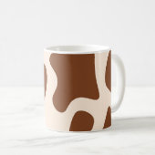 ピンクと茶色の牛のプリント コーヒーマグカップ (正面右)