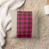 ピンクと茶色千鳥格子のとモノグラム クッション (ブランケット)