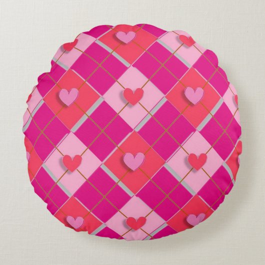 ピンクと赤のアーガイルハート ラウンドクッション (正面)