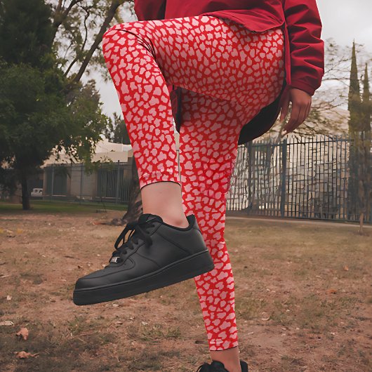 ピンクと赤のタイガープリント レギンス