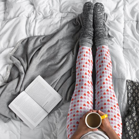 ピンクと赤のバレンタインの愛のハートパターン レギンス