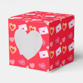 ピンクと赤のバレンタインデーのトリート&ラブレター フェイバーボックス (正面サイド)