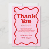 ピンクと赤のレトロなウェーブボーダー ブライダルシャワー サンキューカード (正面)