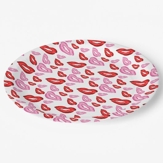 ピンクと赤の口紅のプリント ペーパープレート (アングル)
