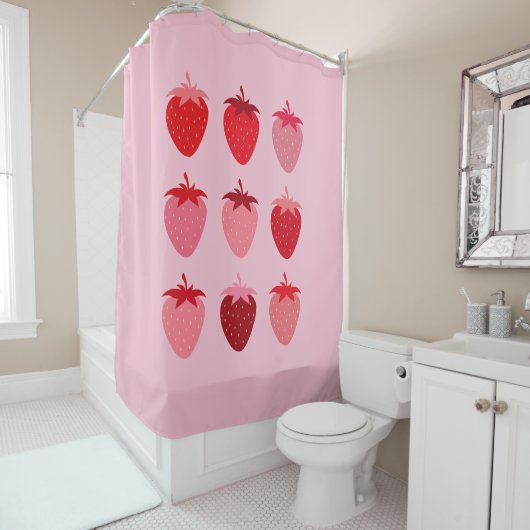 ピンクと赤の名門私立校風の美学イチゴ シャワーカーテン (インサイチュ)