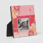 ピンクと赤の小さな正方形の写真プラークとイーゼル フォトプラーク (正面)