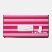 ピンクと赤ストライプのパタパーソナライズされたーン デスクマット (キーボード&マウス)