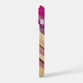 ピンクと金ゴールドストライプの電話代 iPhone 15ケース (左側面)