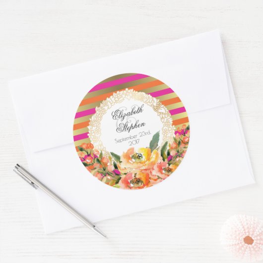ピンクと金ゴールドストライプメタリックの花模様結婚付き ラウンドシール (封筒)