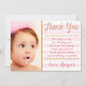 ピンクと金ゴールドファースト誕生日サンキューカード 招待状 (正面)