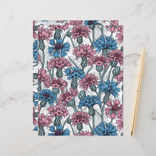 ピンクと青のトウモロコシの花、白の上に野生の花 (正面/裏面インサイチュ)