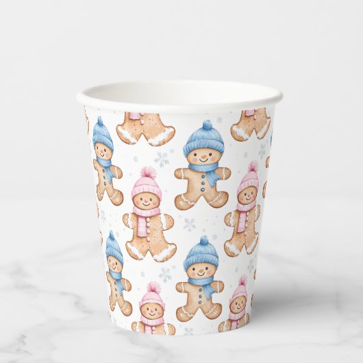 ピンクと青の冬のジンジャーブレッド性別の表示 紙コップ (正面)