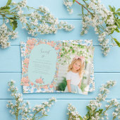 ピンクと青みすぼらしいシックな花模様誕生日 招待状