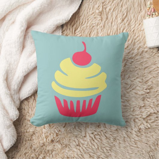 ピンクと黄色のカップケーキとさくらんぼを上に クッション (ブランケット)