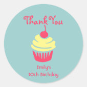 ピンクと黄色のカップケーキ誕生日ありがとう ラウンドシール (正面)