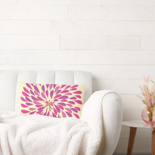 ピンクと黄色のスターバストモダンの花枕 ランバークッション (ソファ)