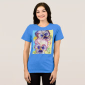 ピンクと黄色のパンジー水の色のパタ淡い色のーン トライブレンドTシャツ (正面全面)