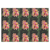 ピンクと黄色のプルメリアタブレクロス テーブルクロス (正面(横))