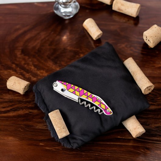 ピンクと黄色の三角形のパターン ソムリエナイフ