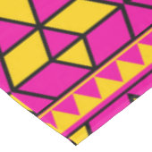 ピンクと黄色の三角形のパターン テーブルクロス (アングル)