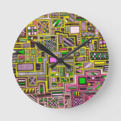 ピンクと黄色の幾何図形アポップ・アートのートパンク ラウンド壁時計 (正面)