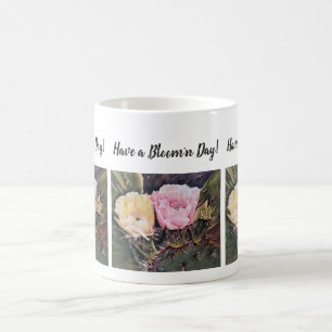 ピンクと黄色の水色の花 コーヒーマグカップ