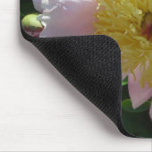 ピンクと黄色の牡丹美しいフローラ マウスパッド (コーナー)