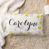 ピンクと黄色の紙吹雪ドットのパターパーソナライズされたン ランバークッション (ブランケット)