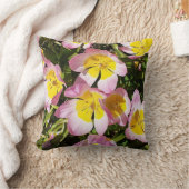 ピンクと黄色の花 クッション (ブランケット)