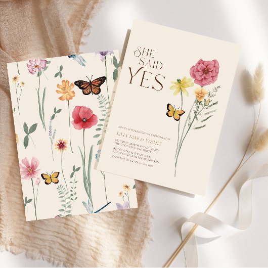 ピンクと黄色の野の花で「She Said Yes」エンゲージメント 招待状